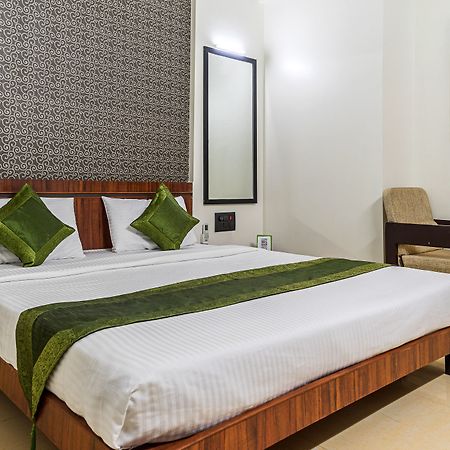 ホテル Treebo Trend Royal Kourt Aurangabad エクステリア 写真
