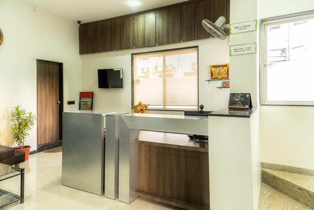 ホテル Treebo Trend Royal Kourt Aurangabad エクステリア 写真