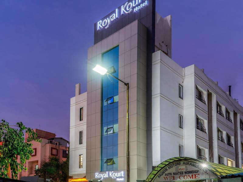ホテル Treebo Trend Royal Kourt Aurangabad エクステリア 写真