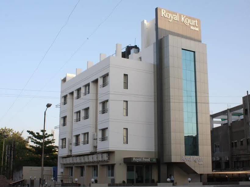 ホテル Treebo Trend Royal Kourt Aurangabad エクステリア 写真