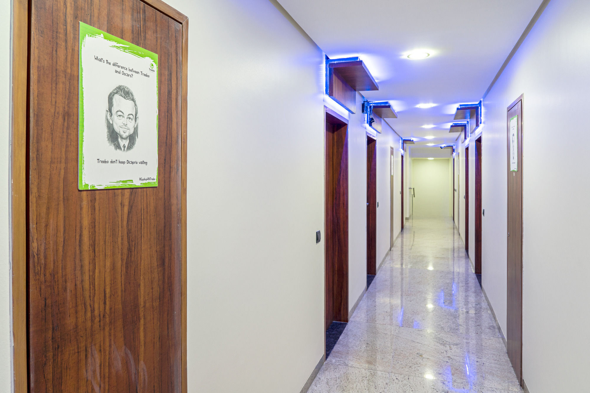 ホテル Treebo Trend Royal Kourt Aurangabad エクステリア 写真